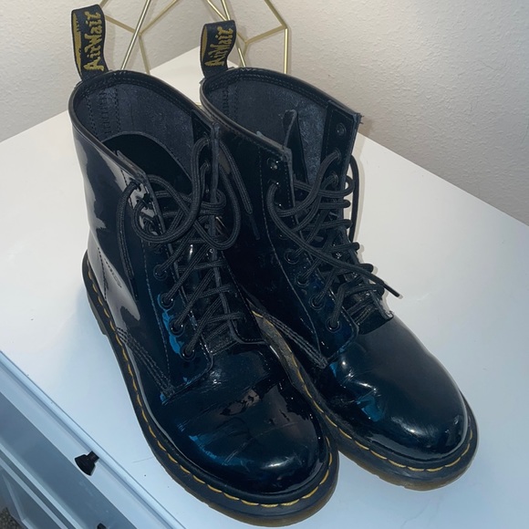 Dr. Martens Shoes - Like New - just not for me